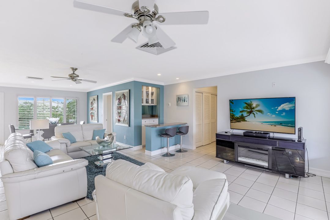 1201 Laurel Ct, Marco Island, FL 34145