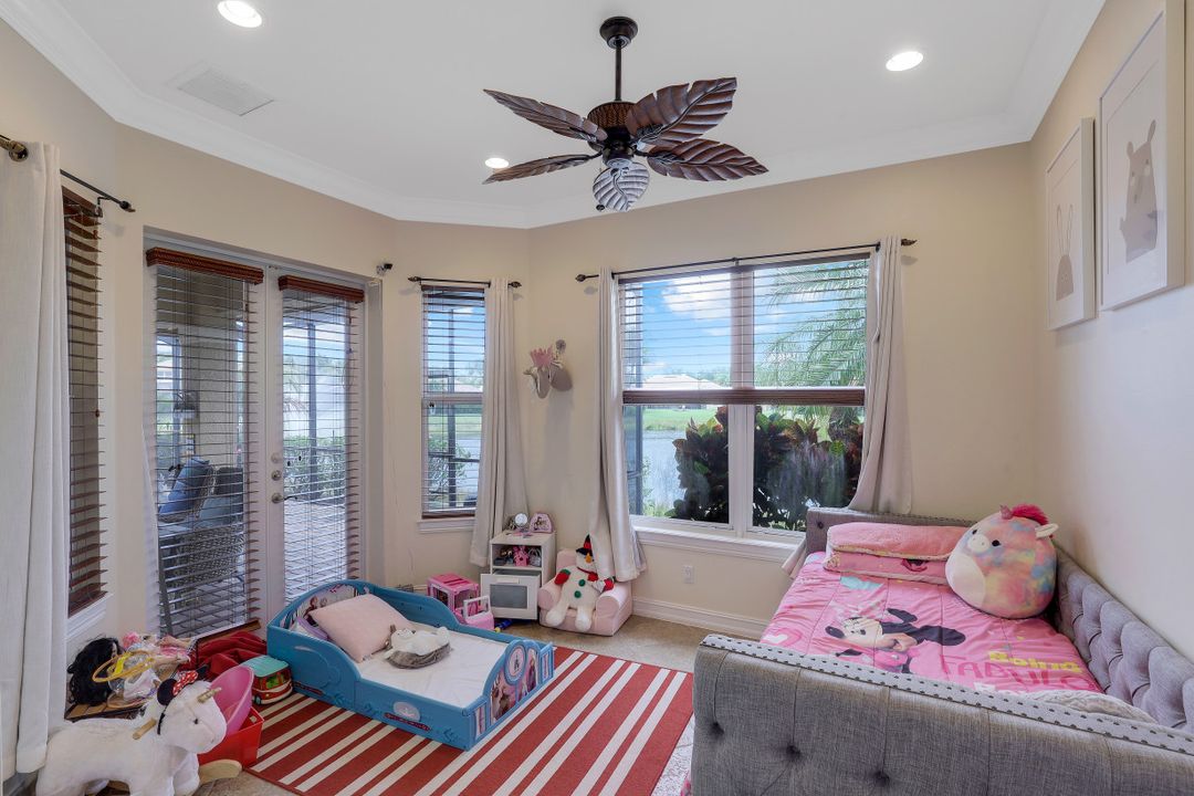 5119 Post Oak Ln, Naples, FL 34105