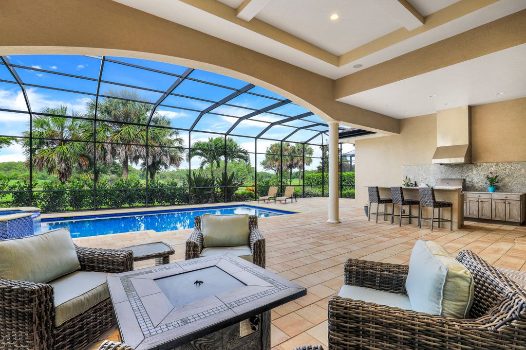 9539 Via Lago Way, Fort Myers, FL 33912