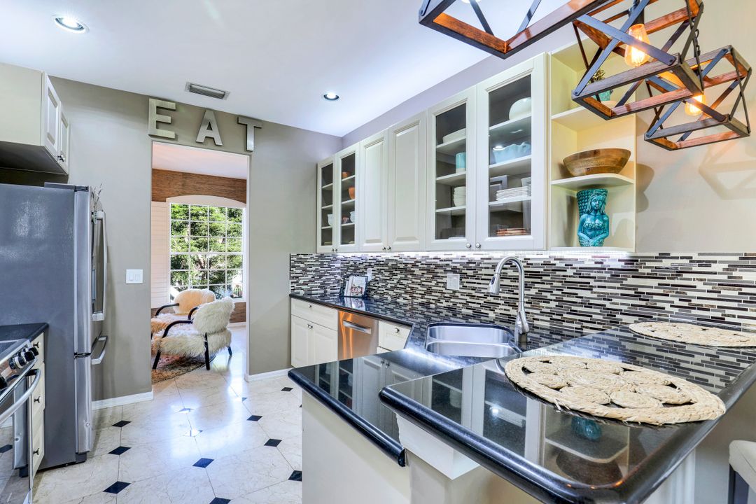 2180 Arielle Dr #804, Naples, FL 34109