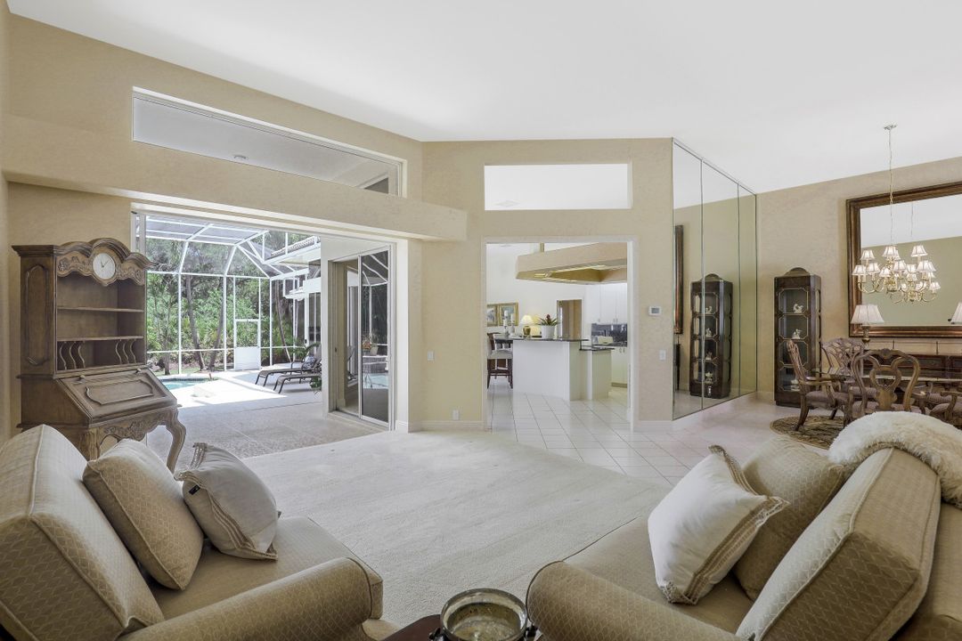 3950 Lakemont Dr, Bonita Springs, FL 34134