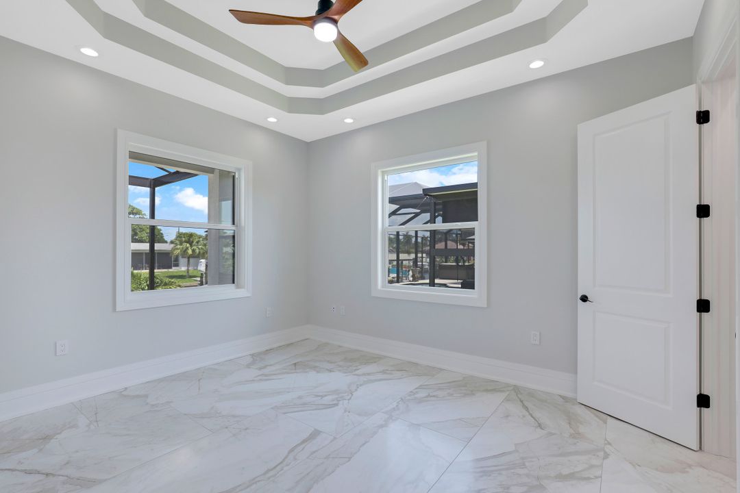 5333 Bayshore Ave, Cape Coral, FL 33904