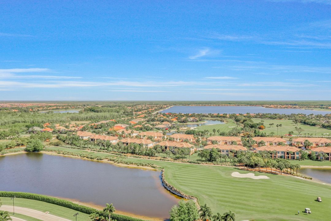 9201 Quartz Ln #202, Naples, FL 34120