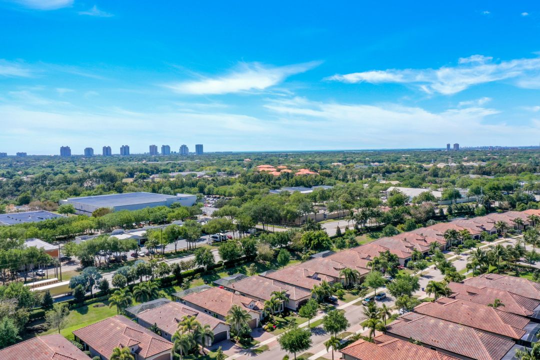 9073 Isla Bella Cir, Bonita Springs, FL 34135