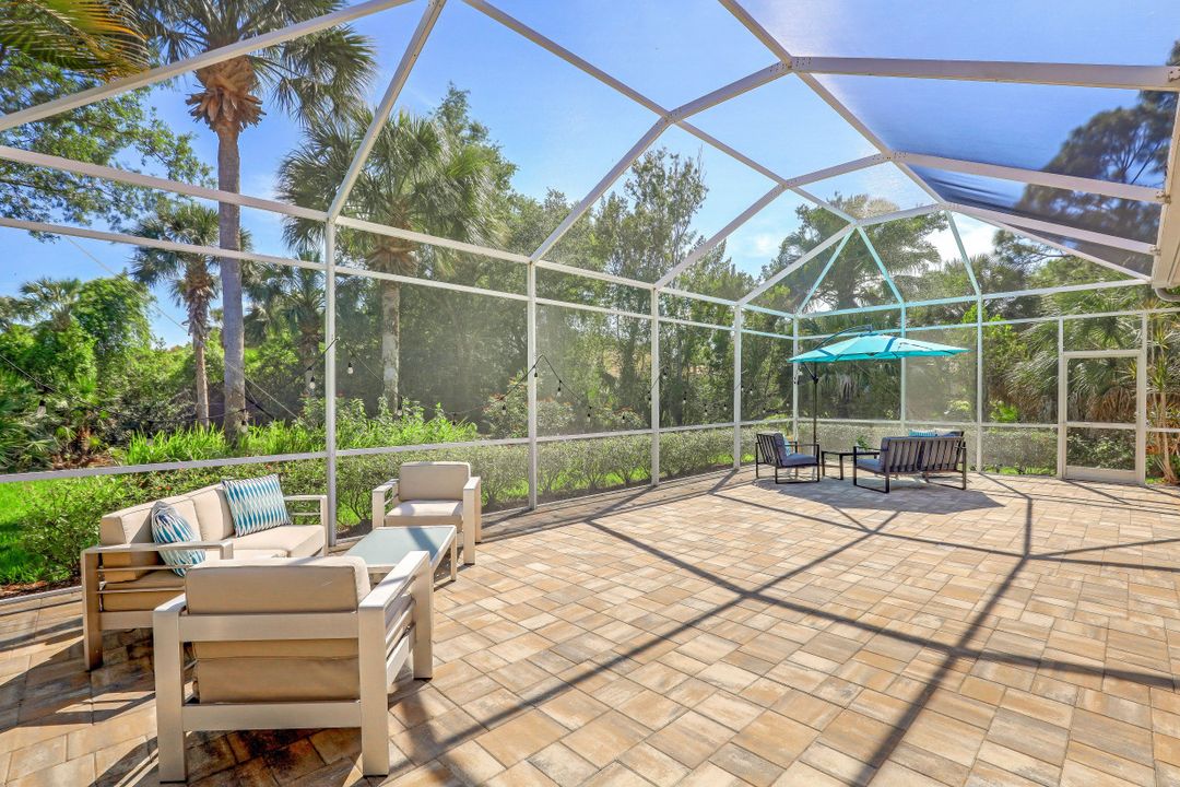 6251 Ashwood Ln, Naples, FL 34110