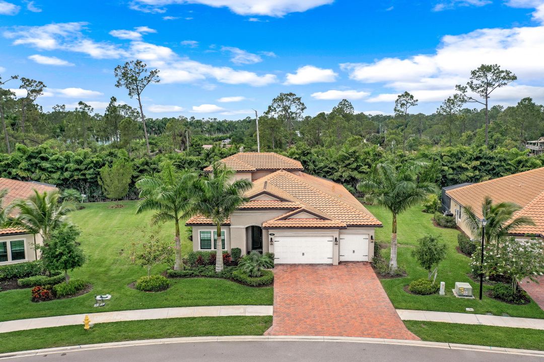 1431 Mockingbird Dr, Naples, FL 34120