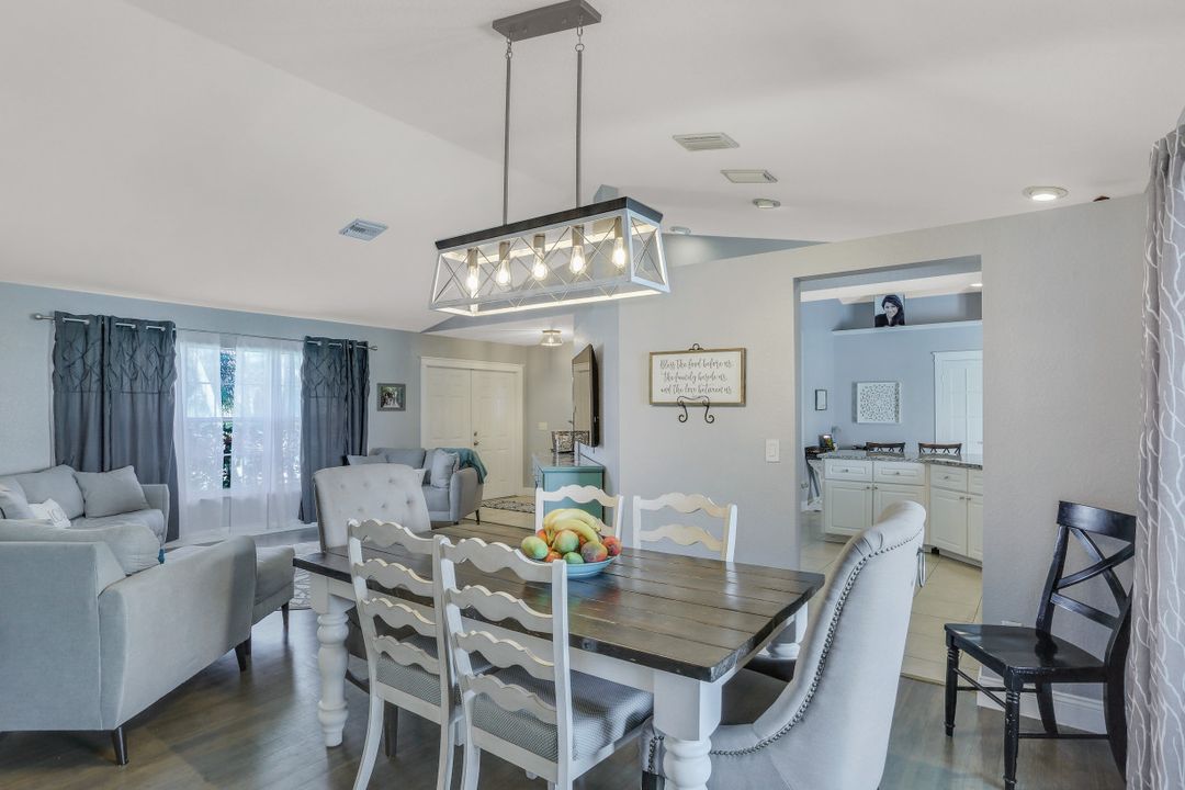 1021 NW 43rd Ave, Cape Coral, FL 33993