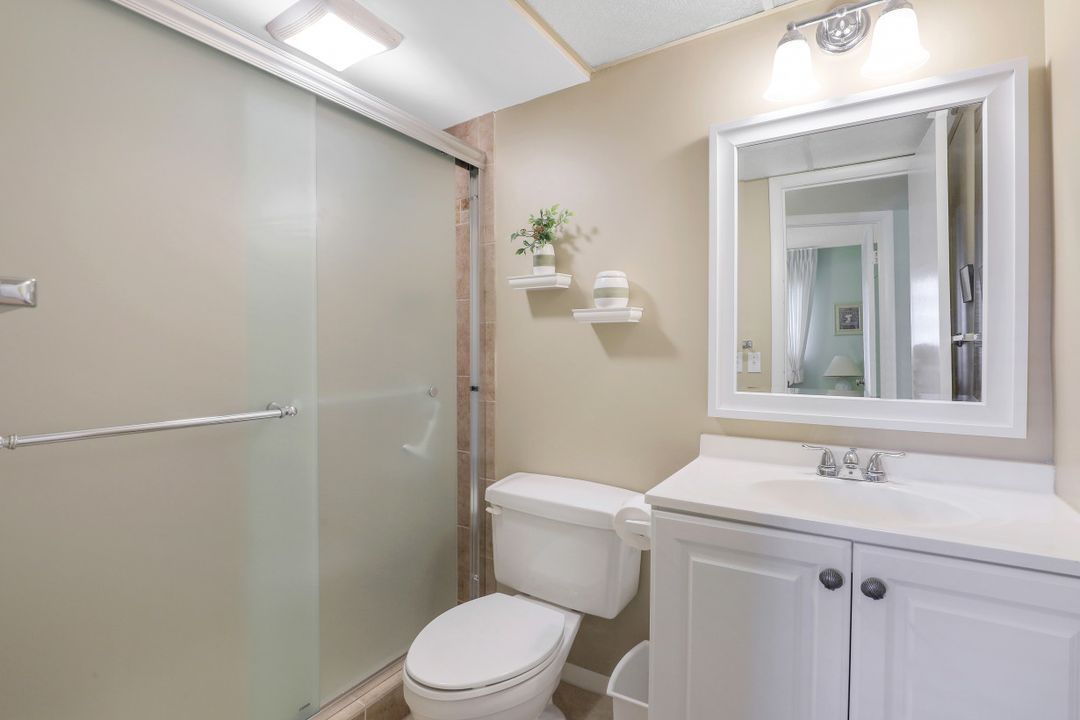 150 Turtle Lake Ct #103, Naples, FL 34105