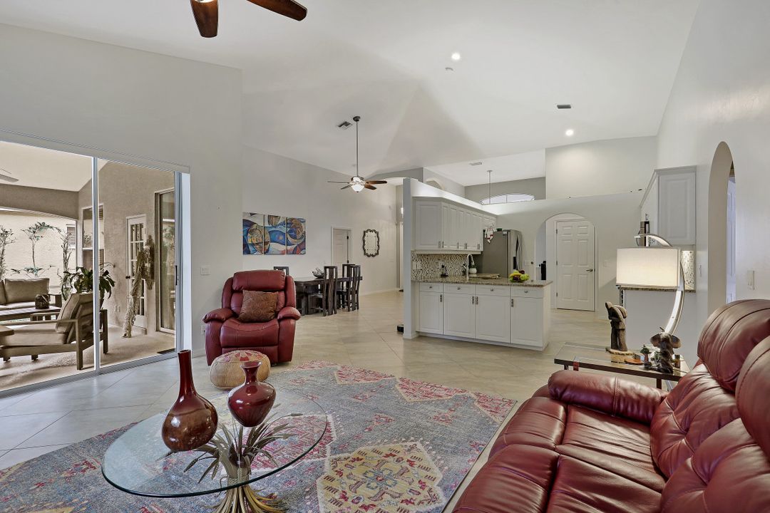 12783 Hunters Ridge Dr, Bonita Springs, FL 34135