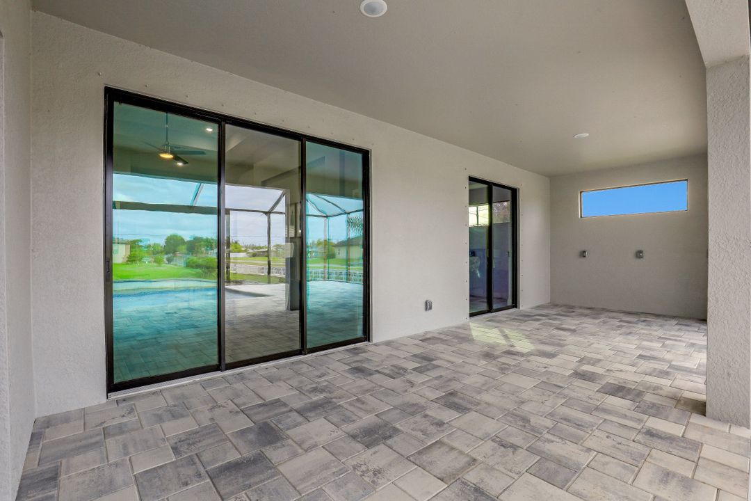 1529 SW 28th Terrace, Cape Coral, FL 33914