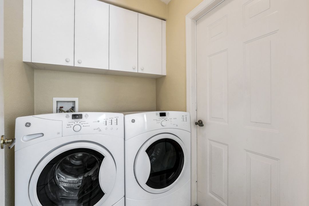 8388 Ibis Cove Cir, Naples, FL 34119