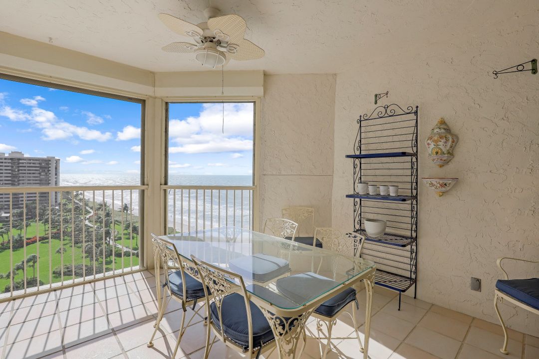 4051 Gulf Shore Blvd N #1105, Naples, FL 34103