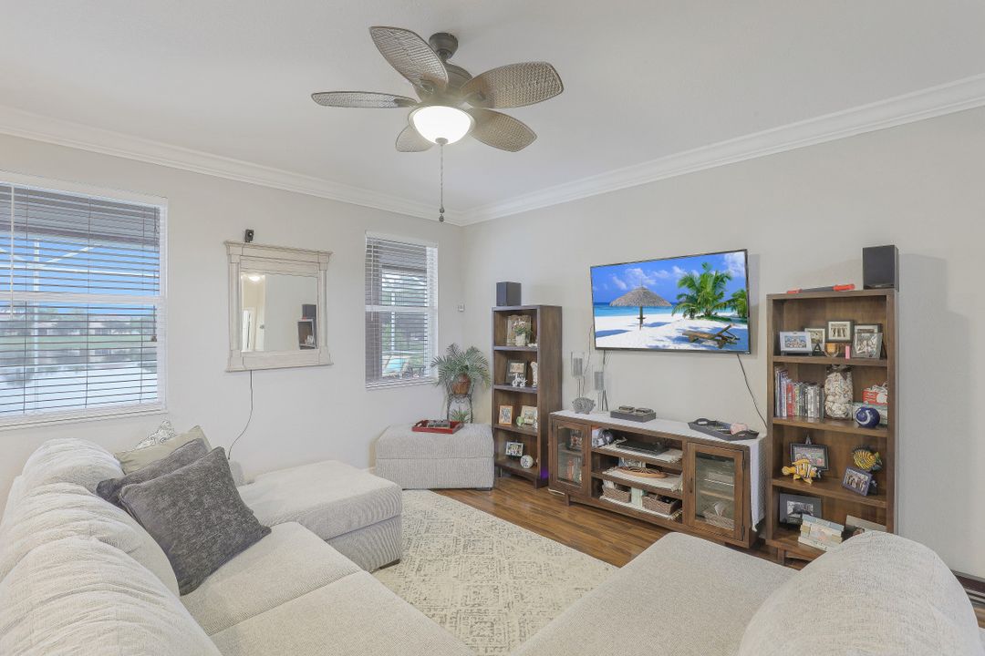 8313 Sumner Ave, Fort Myers, FL 33908