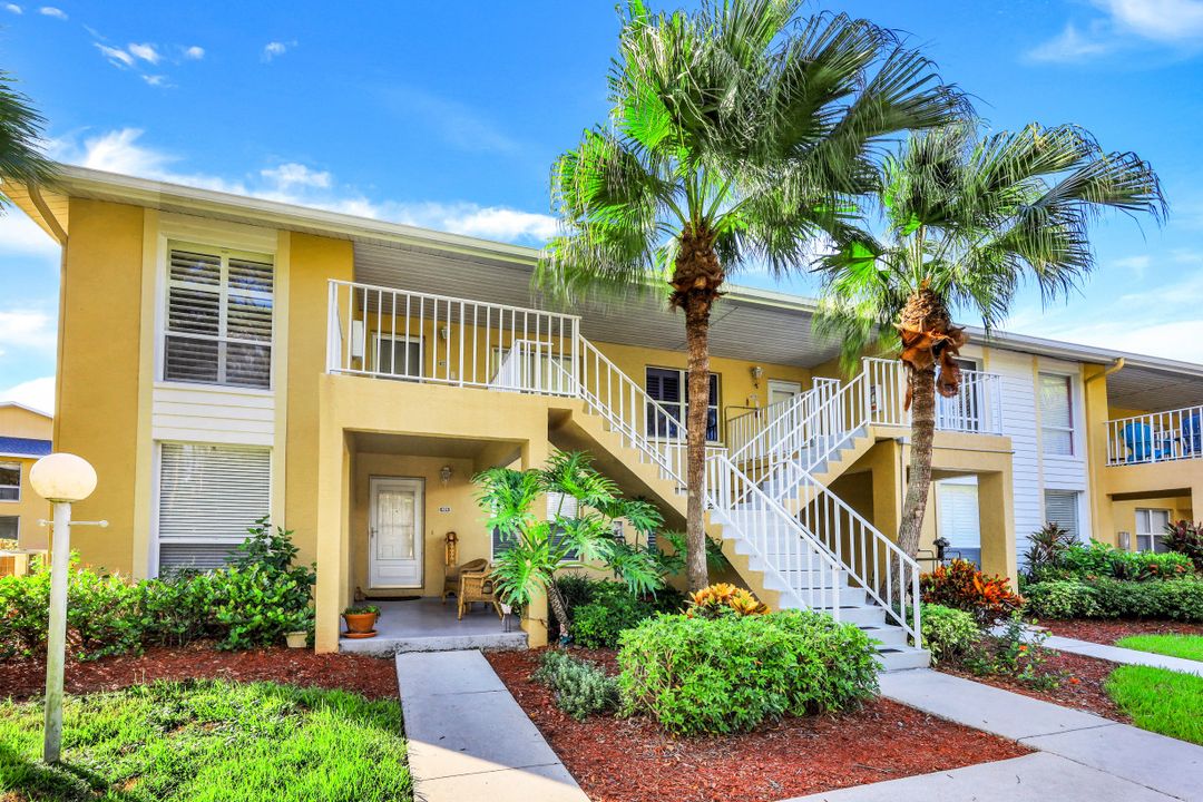 1250 Yesica Ann Cir #E201, Naples, FL 34110