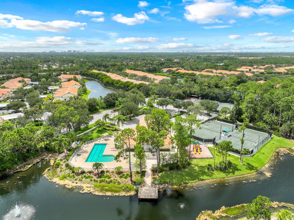 5100 Cedar Springs Dr #201, Naples, FL 34110