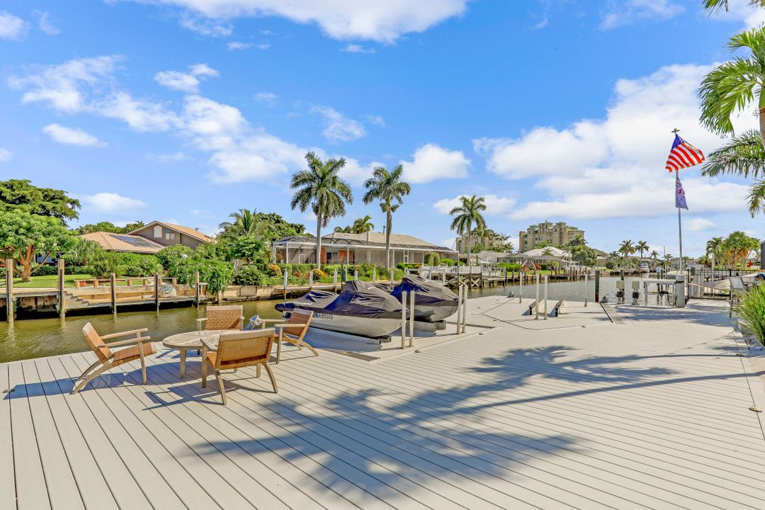 818 Perrine Ct, Marco Island, FL 34145