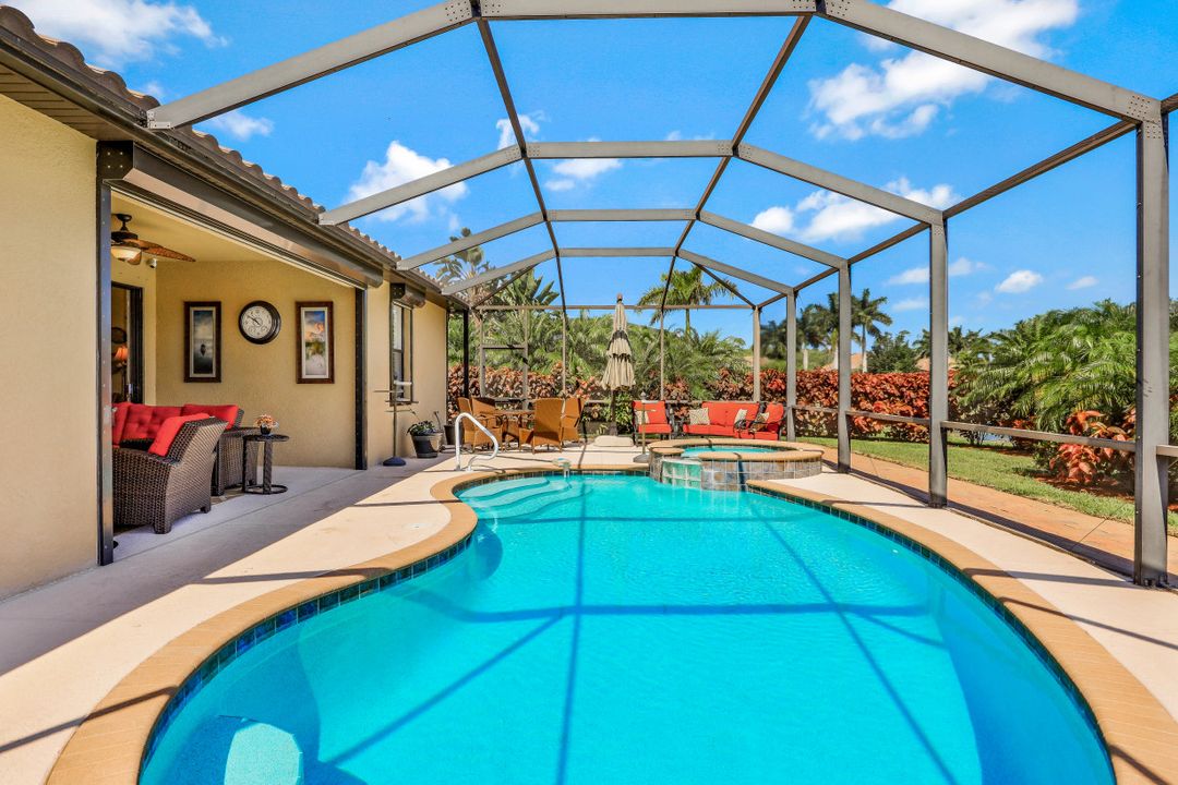 3830 Treasure Cove Cir, Naples, FL 34114