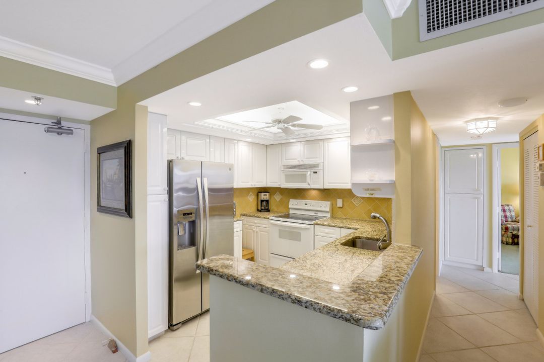 260 Seaview Ct #709, Marco Island, FL 34145