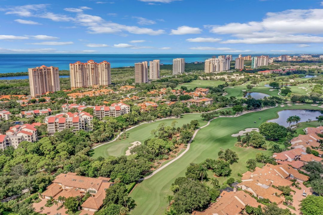 6500 Valen Way #402, Naples, FL 34108