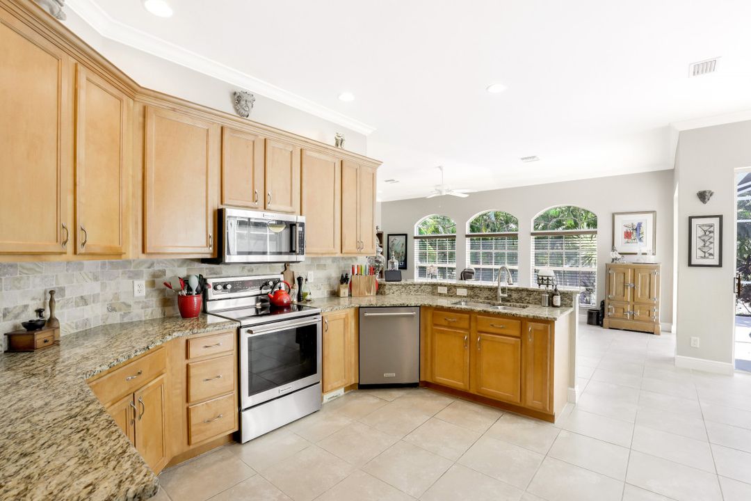 5218 SW 24th Ave, Cape Coral, FL 33914