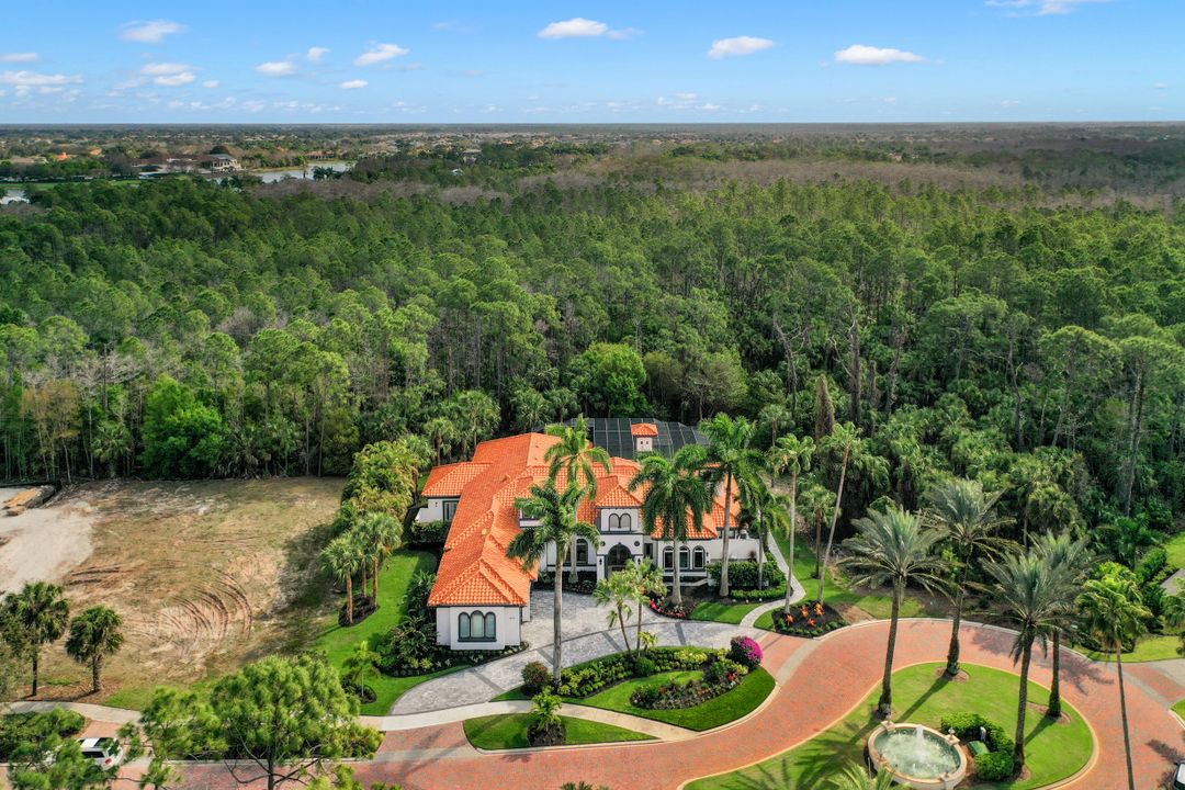 4642 Idylwood Ln, Naples, FL 34119