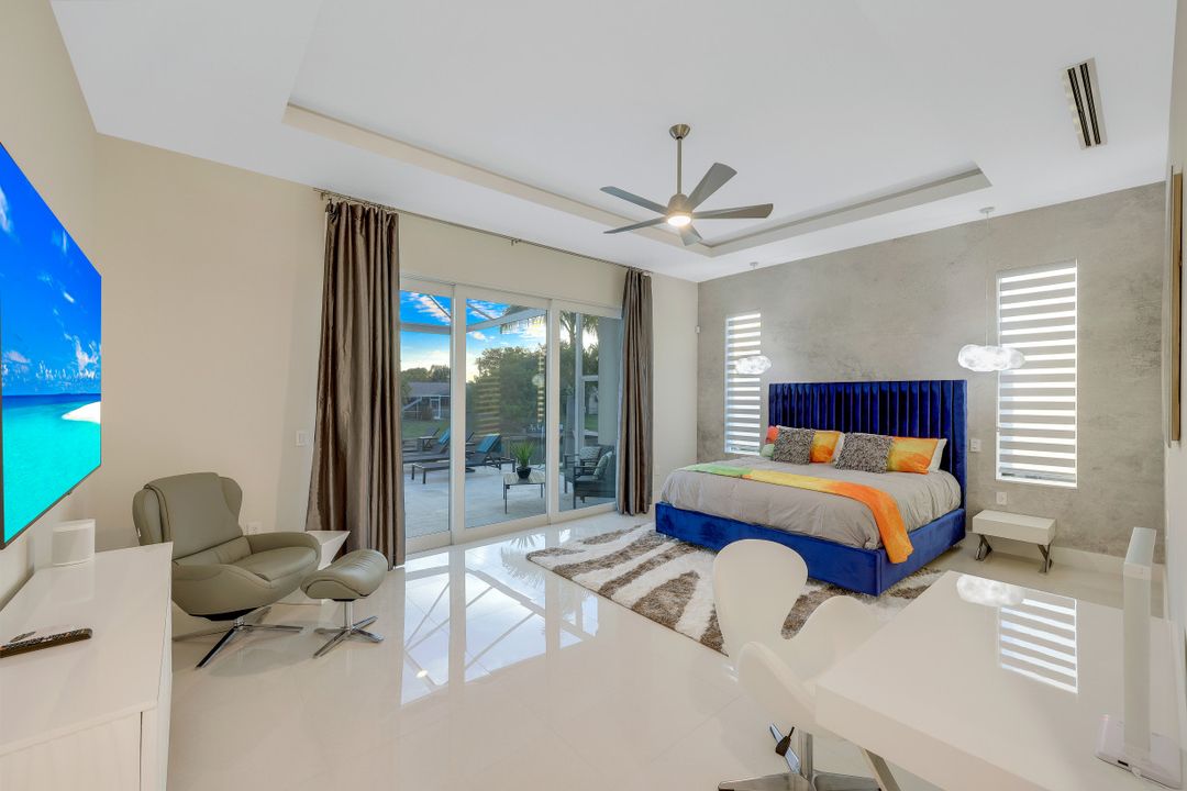 5232 Seminole Ct, Cape Coral, FL 33904