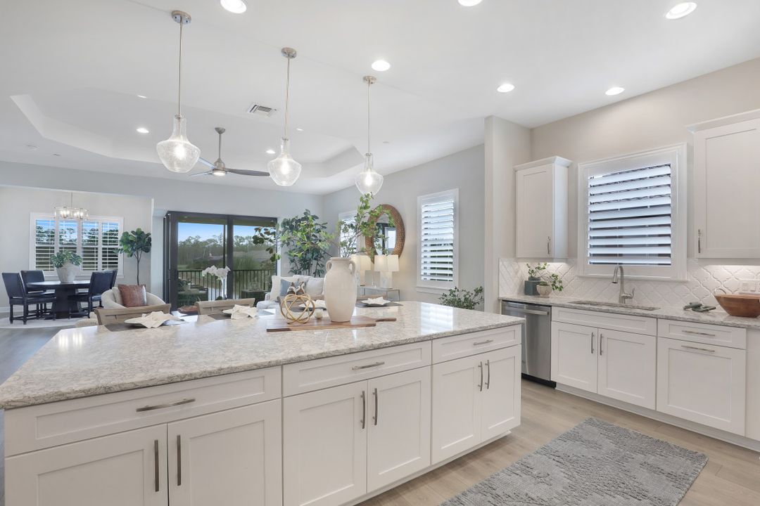 9641 Montelanico Loop #204, Naples, FL 34119