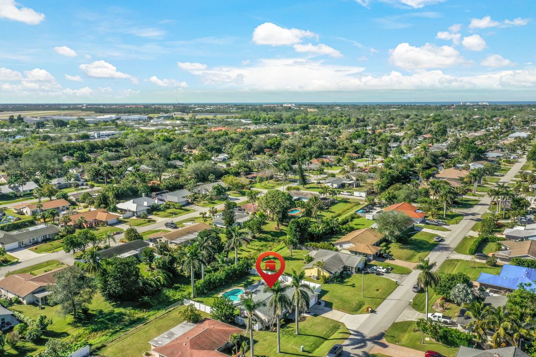 2680 Longboat Dr, Naples, FL 34104