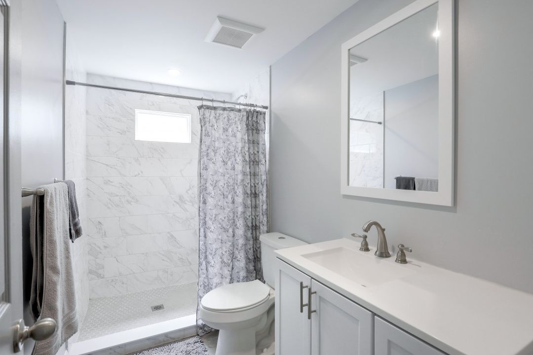 625 Palm Dr, Goodland, FL 34140