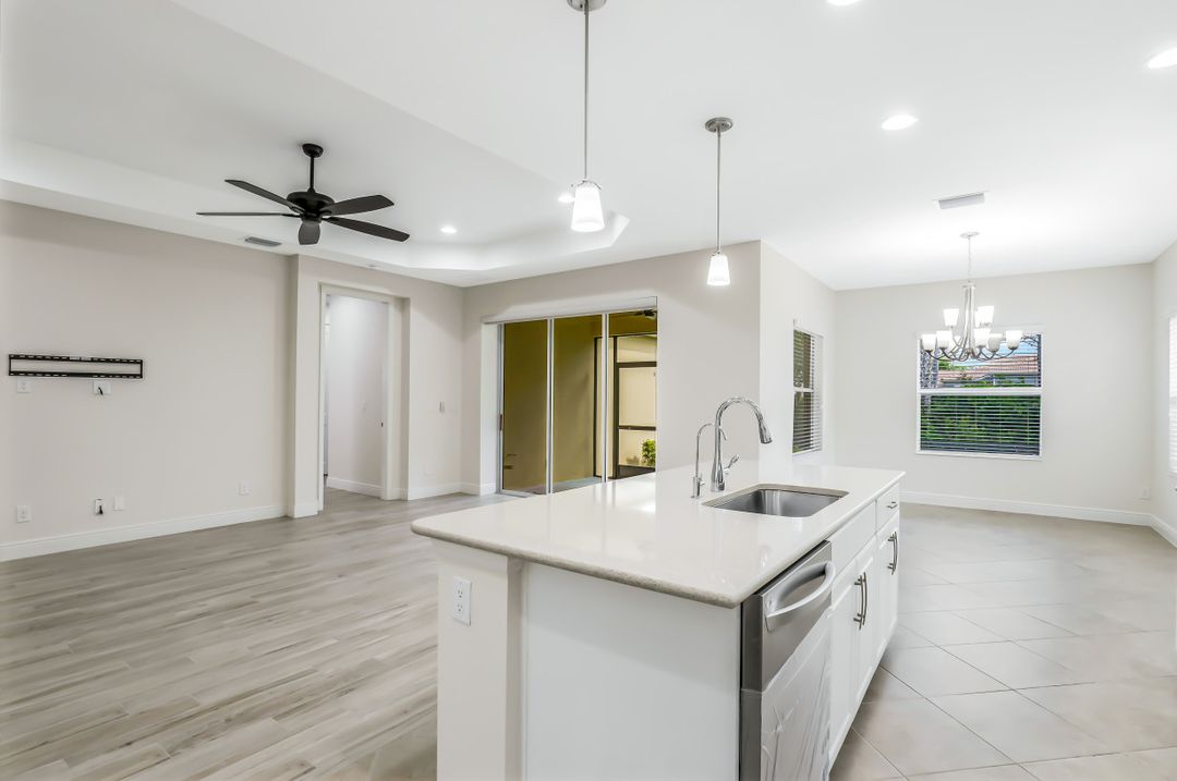 3625 Canopy Cir, Naples, FL 34120