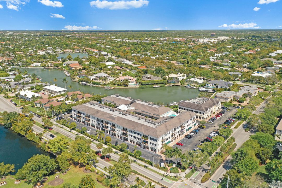 1400 Gulf Shore Blvd N #312, Naples, FL 34102