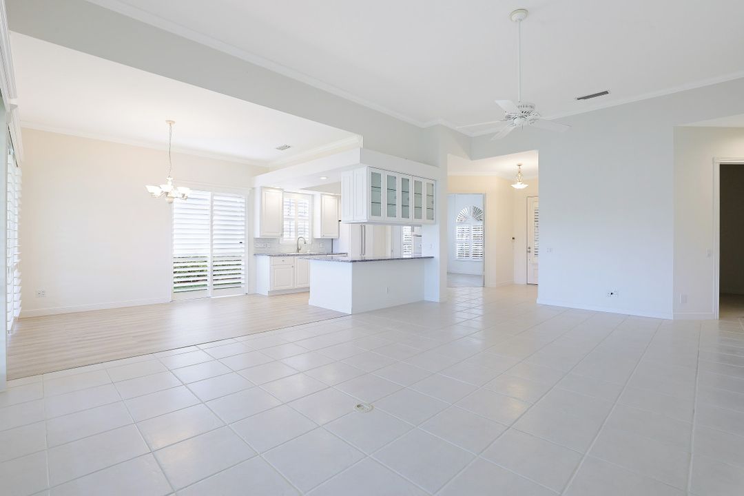 2938 Gilford Way, Naples, FL 34119