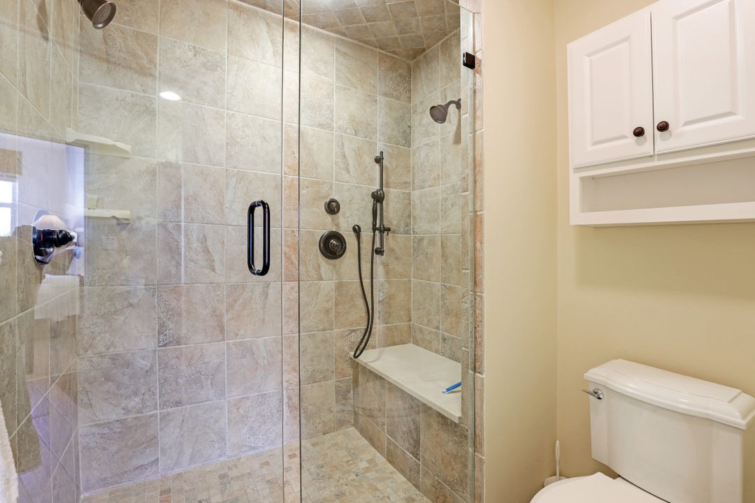 470 Launch Cir #405, Naples, FL 34108