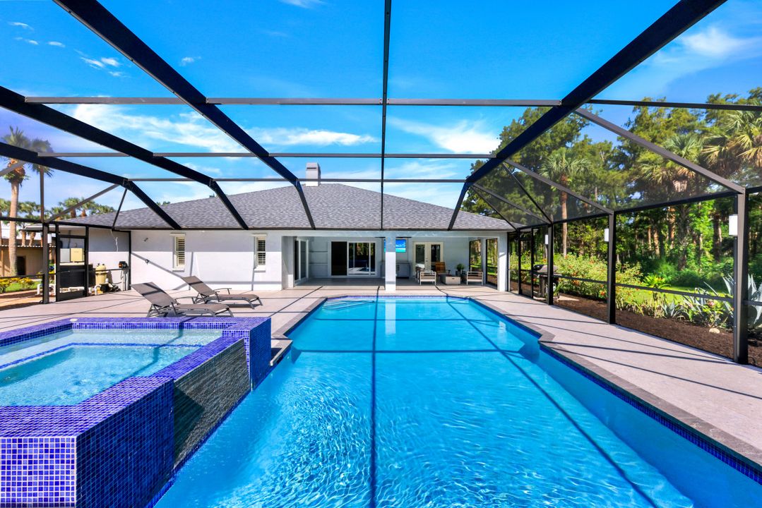 720 17th St NW, Naples, FL 34120