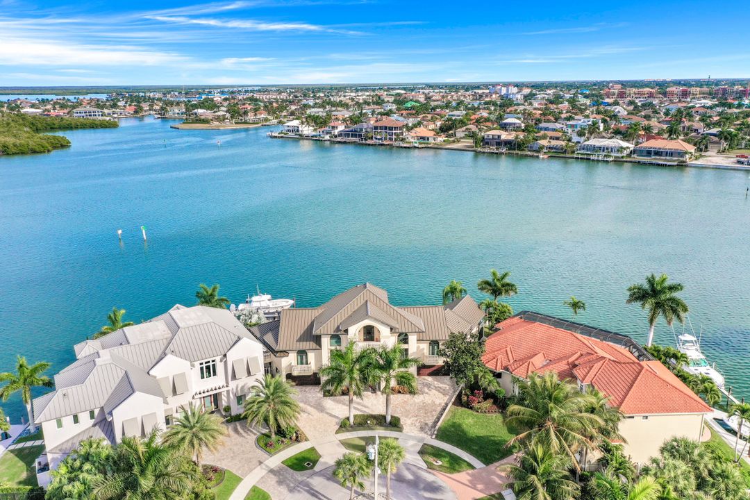 495 Thorpe Ct, Marco Island, FL 34145