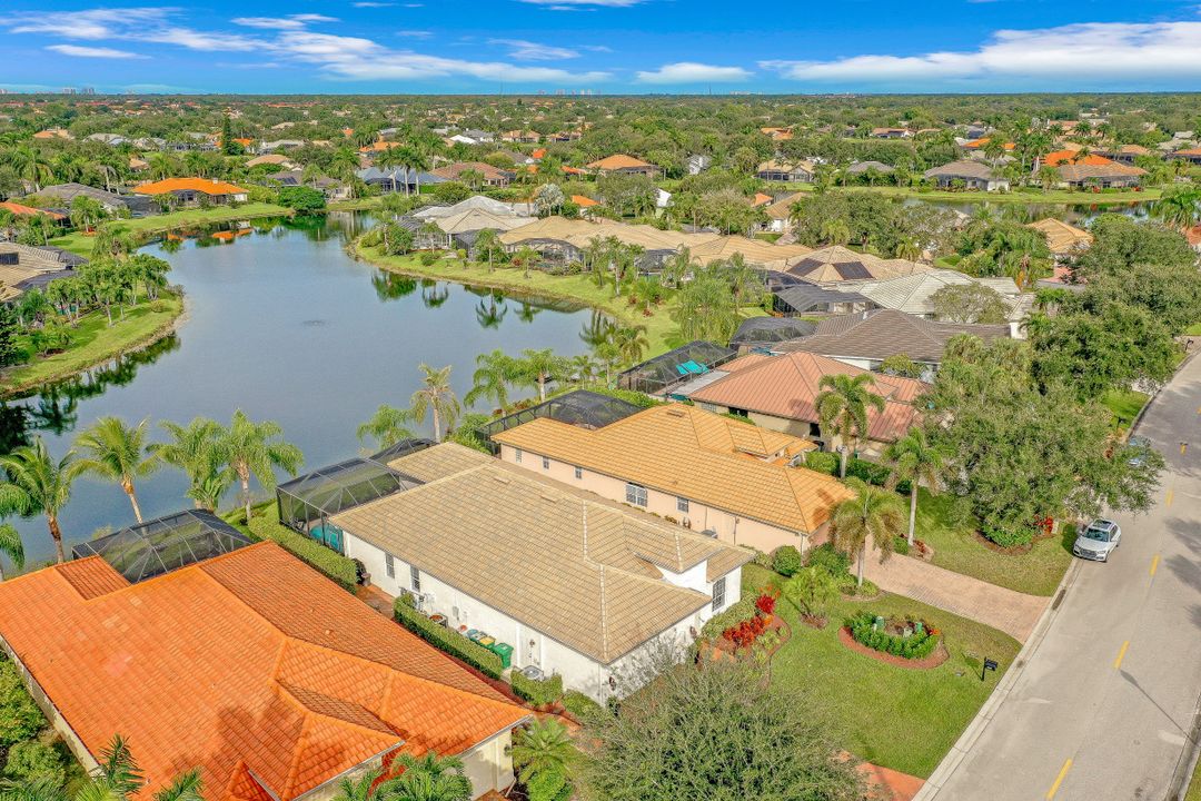 10801 Longshore Way E, Naples, FL 34119