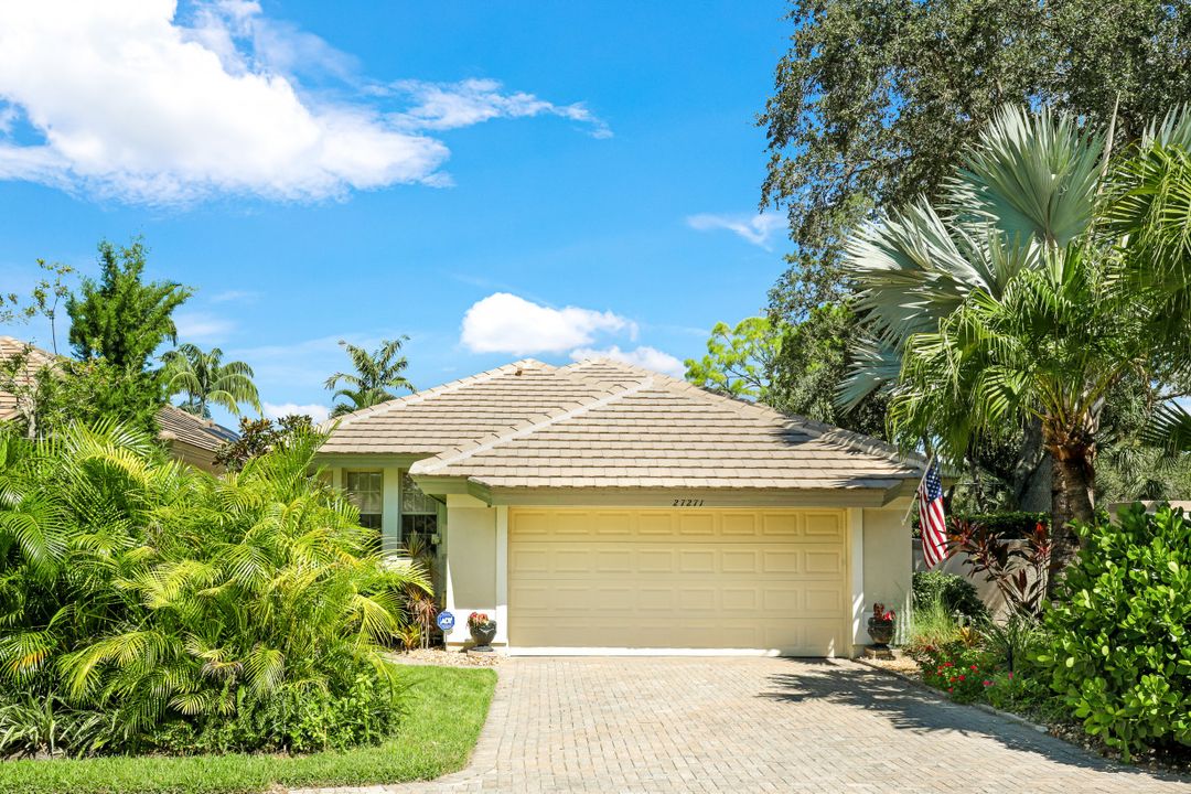 27271 Enclave Dr, Bonita Springs, FL 34134