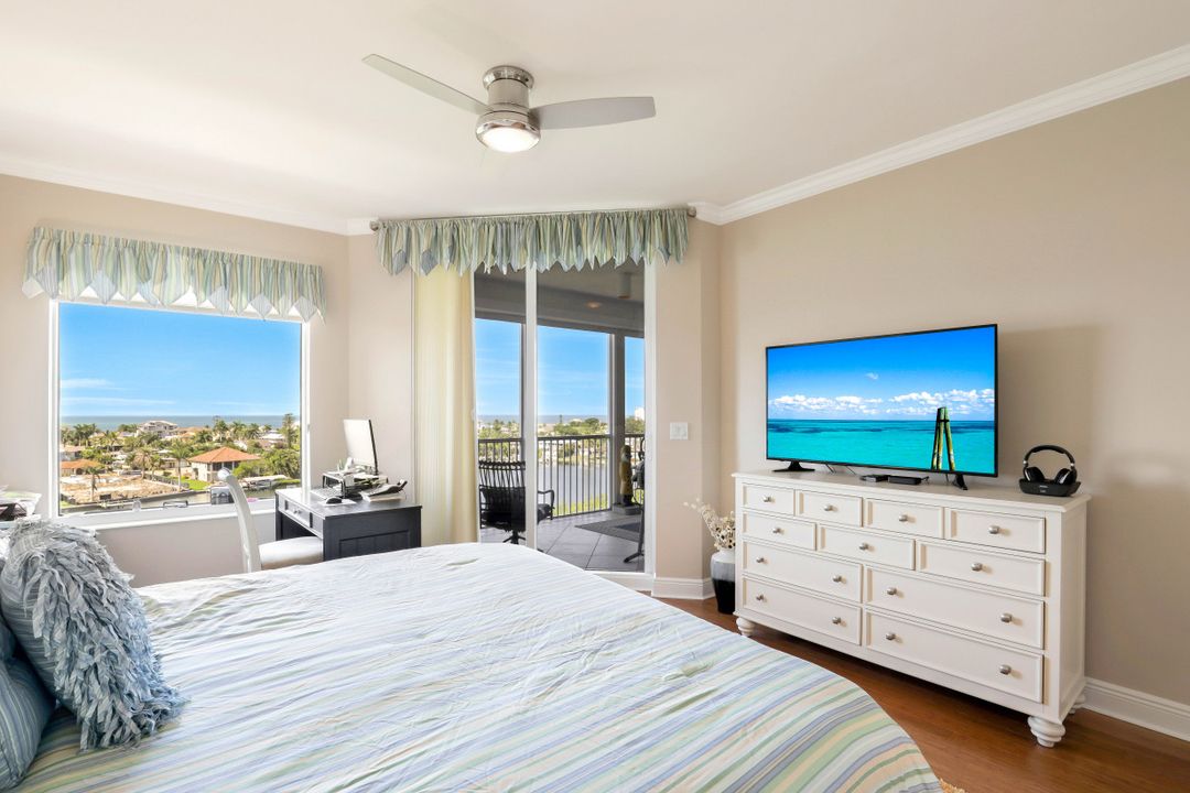 4192 Bay Beach Ln #875, Fort Myers Beach, FL 33931