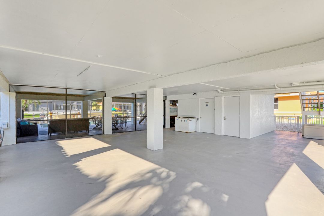 1672 Barbarosa Ct, Marco Island, FL 34145