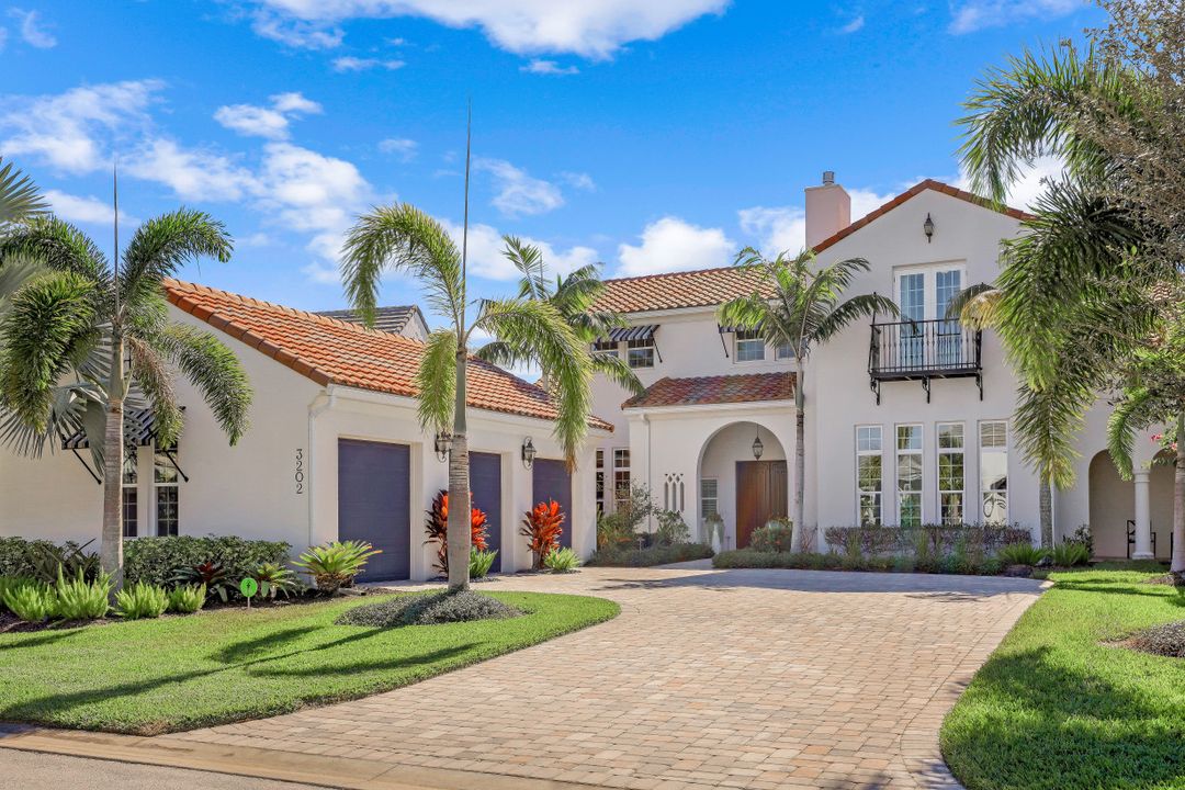 3202 Cullowee Ln, Naples, FL 34114