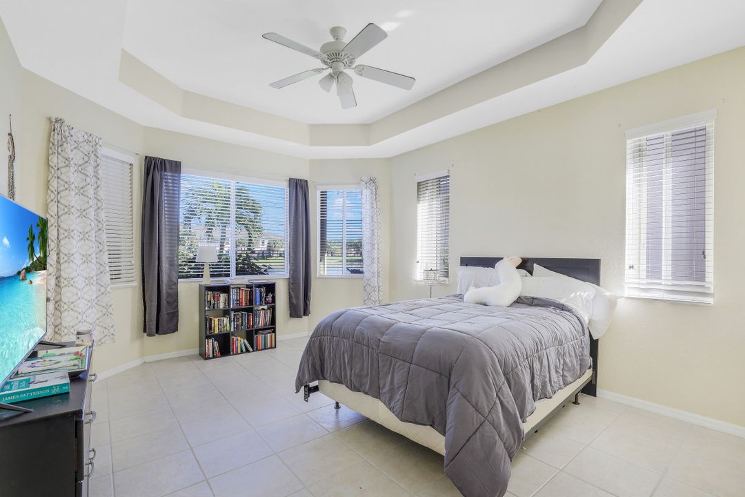 9290 Paseo De Valencia St, Fort Myers, FL 33908