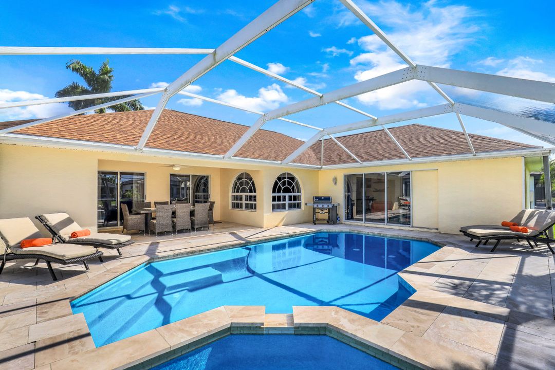 2100 SW 28th Ln, Cape Coral, FL 33914