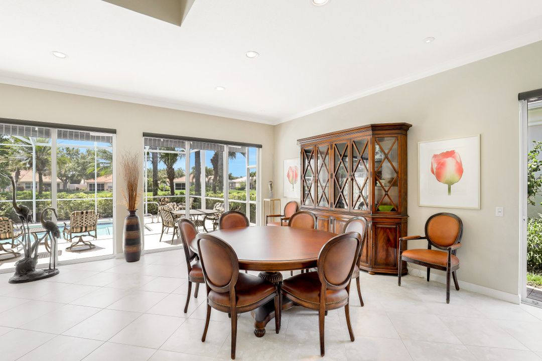 5272 Hawkesbury Way, Naples, FL 34119