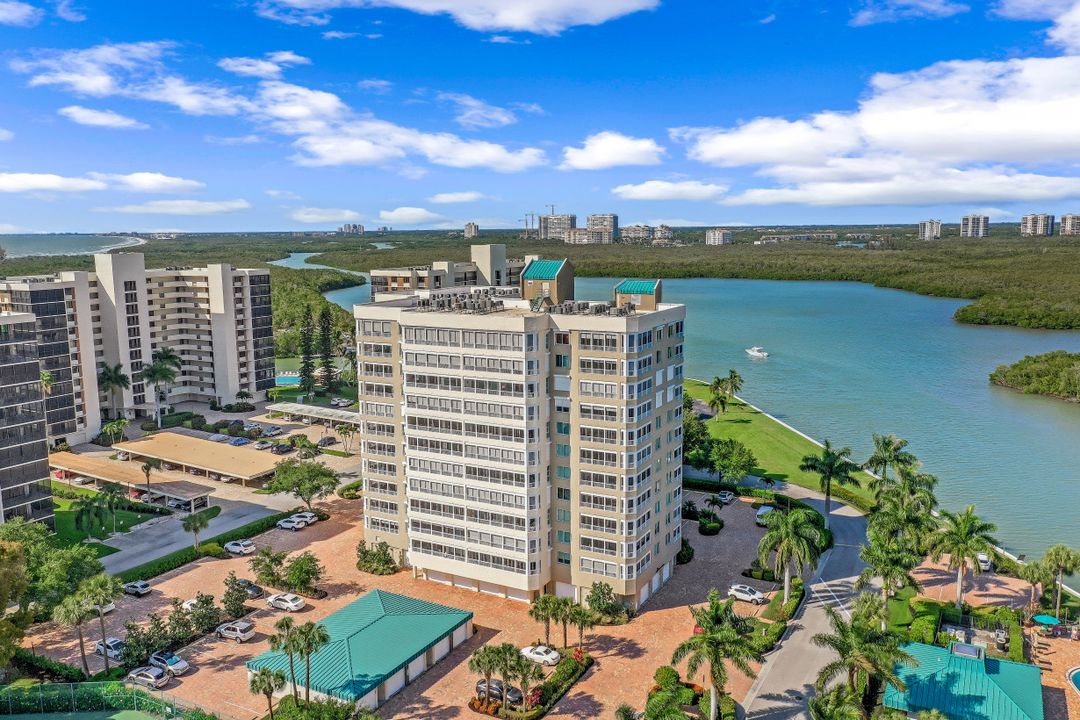 21 Bluebill Ave #404, Naples, FL 34108