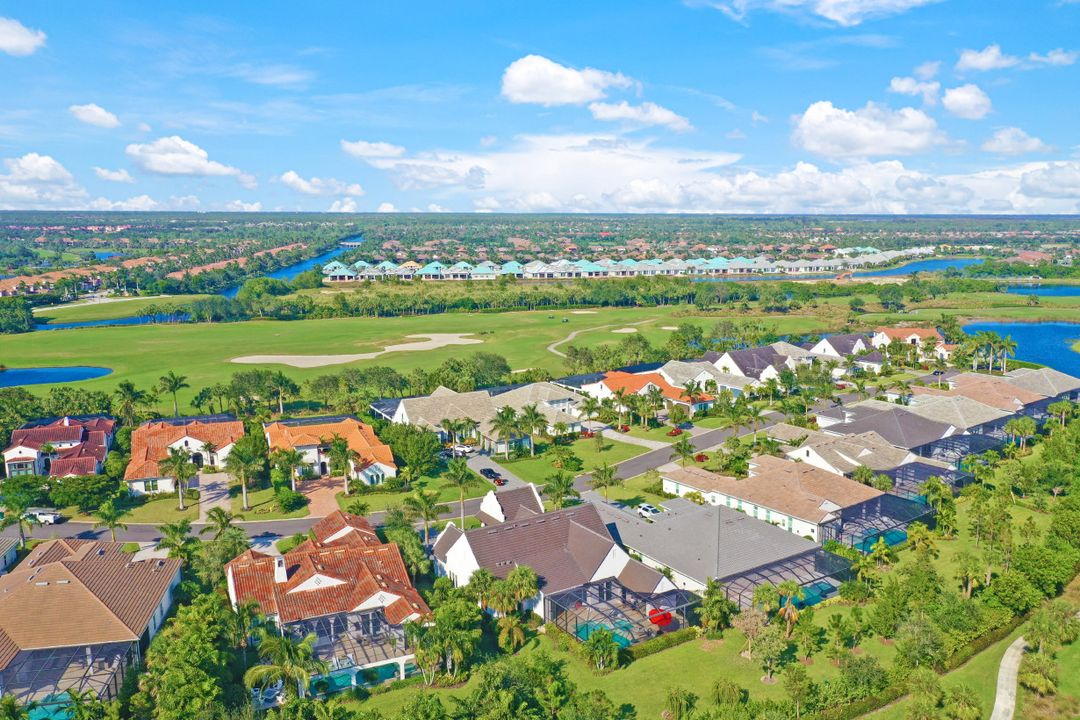 3244 Tavolara Ln, Naples, FL 34114