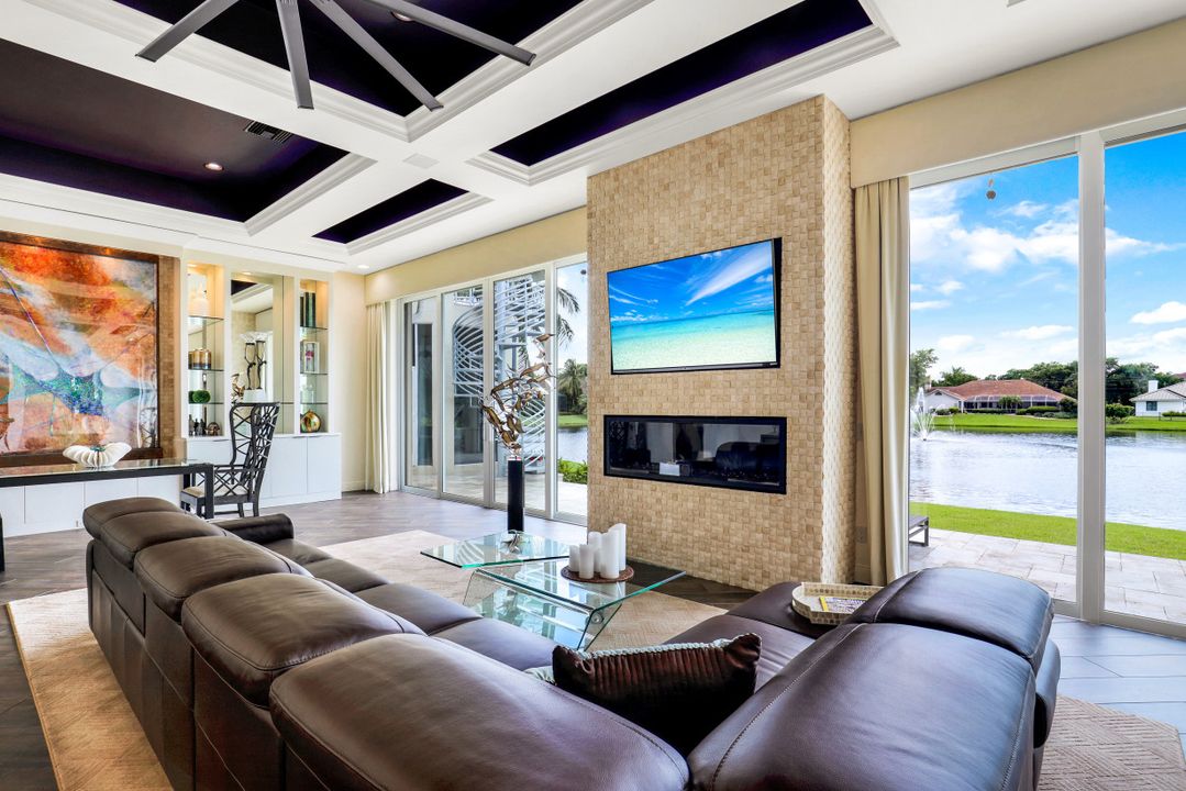 15720 Chatfield Dr, Fort Myers, FL 33908