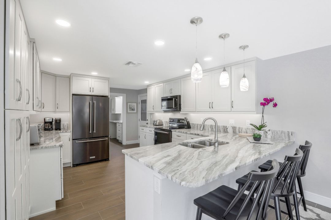 166 Hollyhock Ct, Marco Island, FL 34145