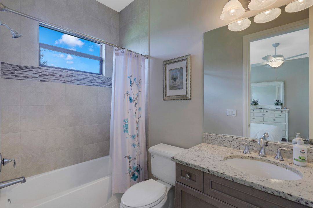 6587 Barbera Ln, Naples, FL 34113