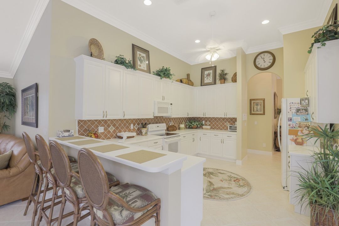 1818 Senegal Date Dr, Naples, FL 34119