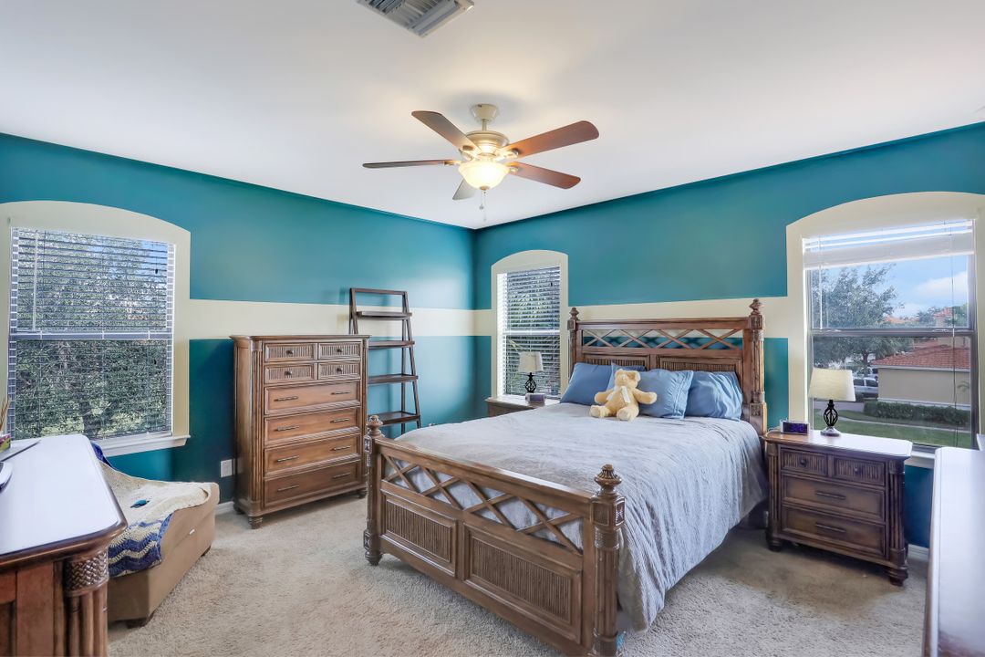 15571 Summit Pl Cir, Naples, FL 34119